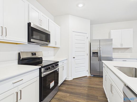 4th image of 237 Murphy Ln