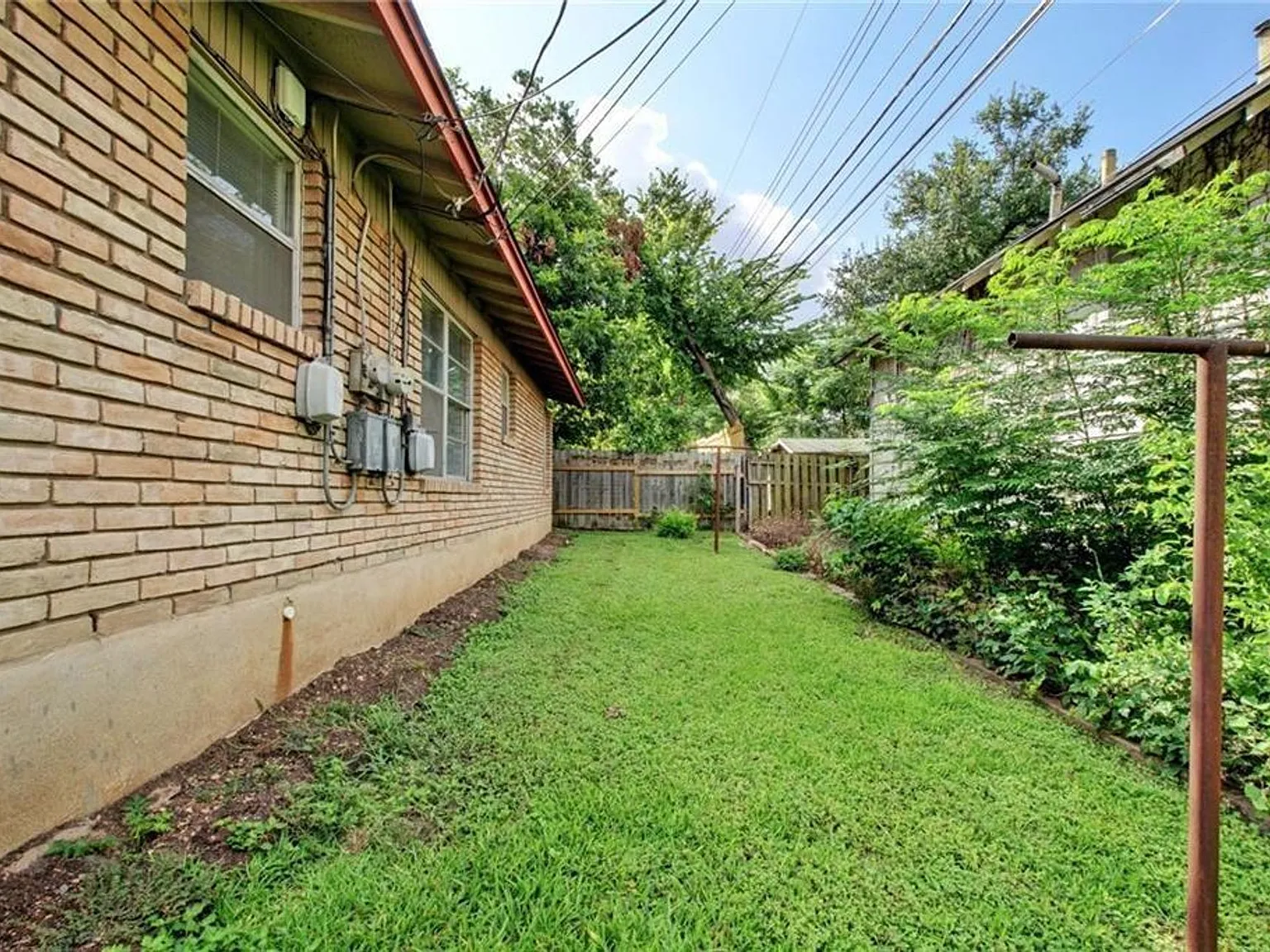 507 Bellevue Pl Unit B — Photo 4