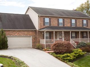 200 Oakwood Dr, Bridgewater, VA 22812