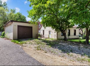 8414 Church Rd, Saint Louis, MO 63147