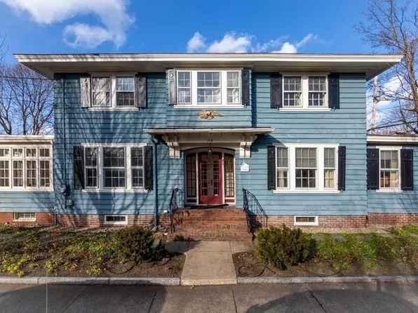 194 Lafayette St, Salem, MA 01970