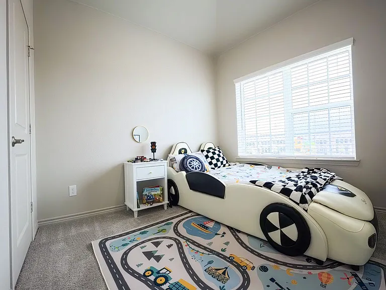 Frontera Shores Townhomes — Photo 10
