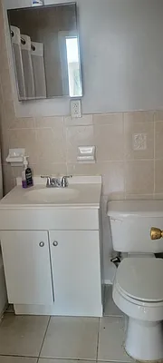 Rented by Obiajula Ugbomah, LREB | media 32