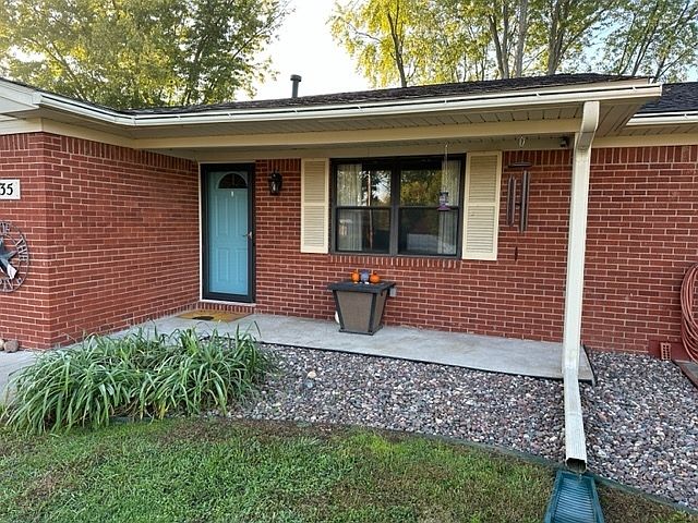 2nd image of 5135 Magnolia Dr