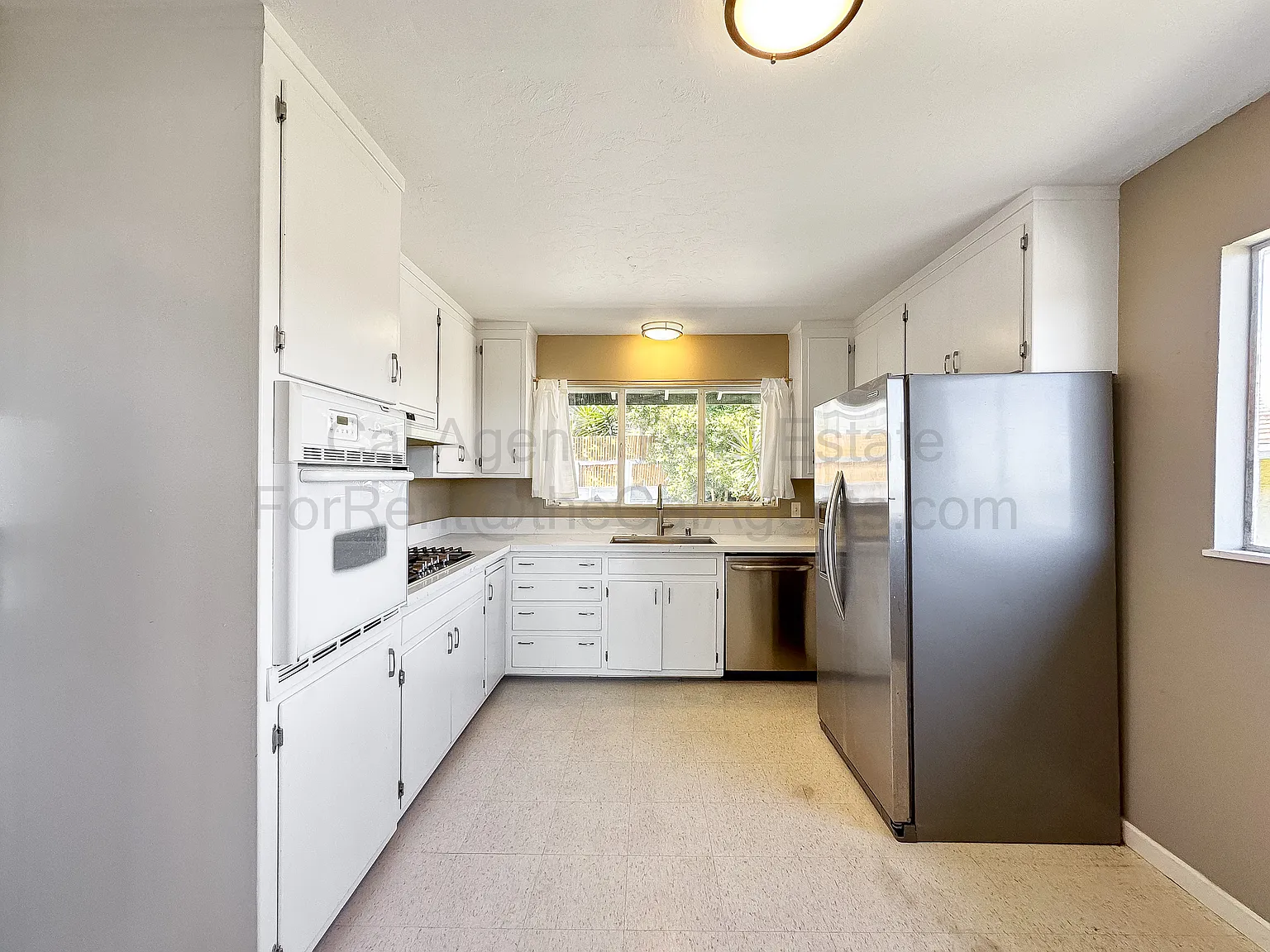 3 bed, 1751 sqft, $3,900 — Photo 3