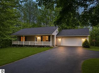 8300 Easy St, Lake Ann, MI 49650