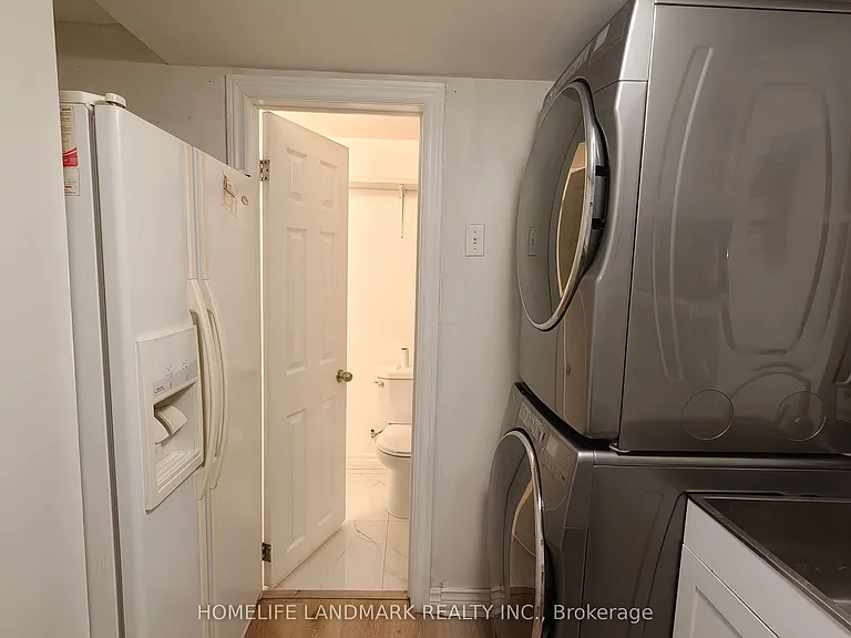 385 Marybay Cres #2 — Photo 9