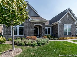 2666 Avondale Cir, Naperville, IL 60564