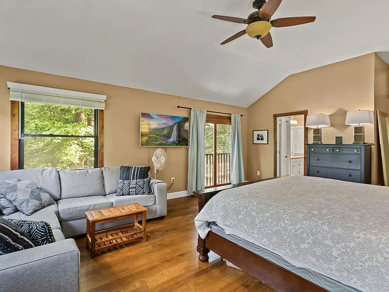 1677 Chinford Trl — Photo 17
