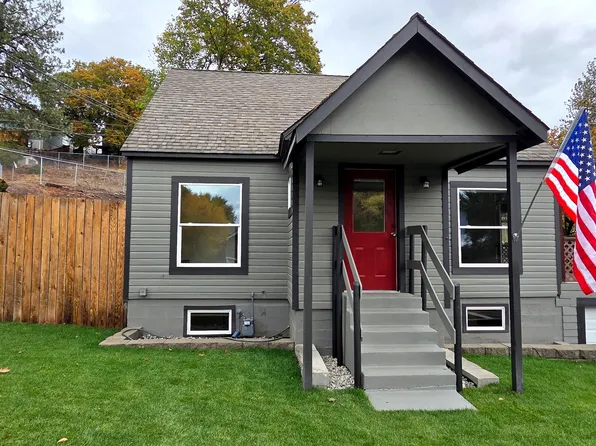 860 N Elm St, Colville, WA 99114