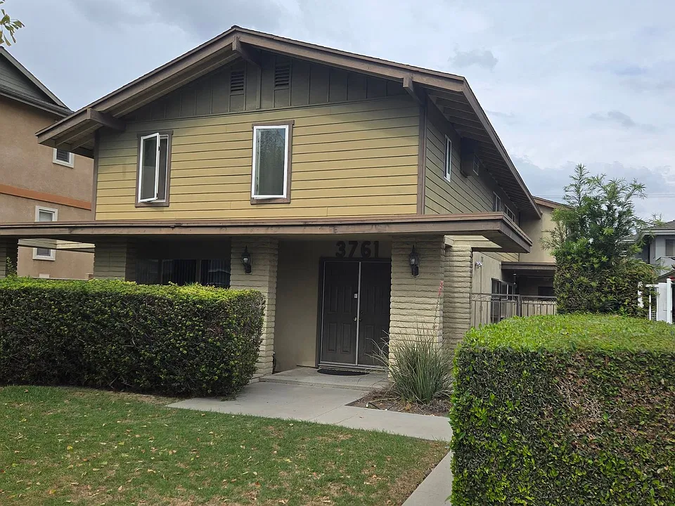 3761 Green Ave