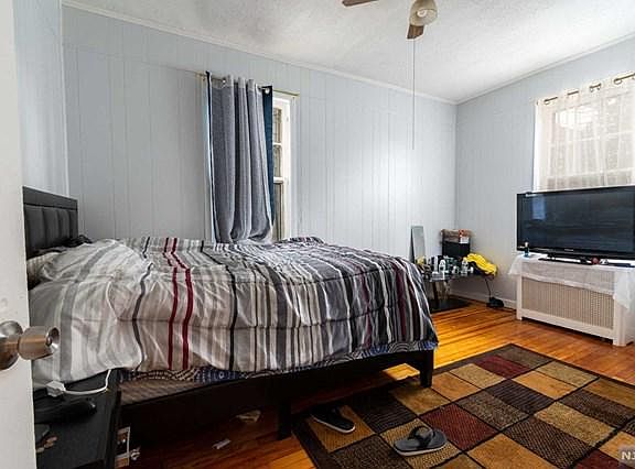 5th image of 10 McKay Ave #12