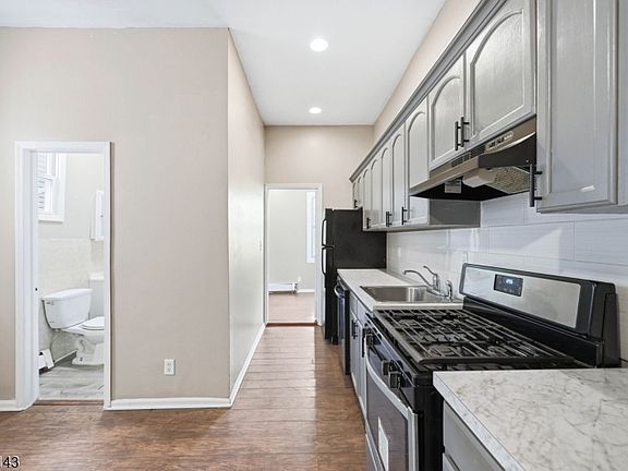 3rd image of 169 Mount Prospect Ave