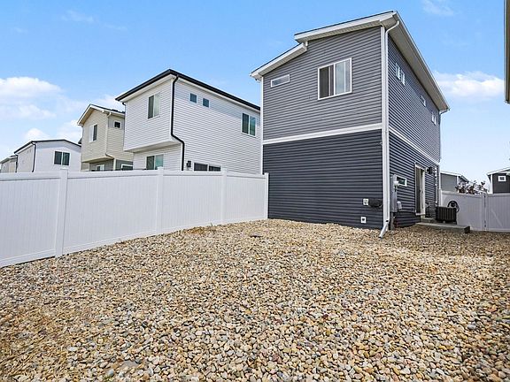 4th image of 5059 N Walden Way
