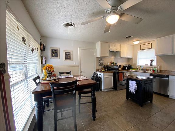 3rd image of 641 S San Jose Dr