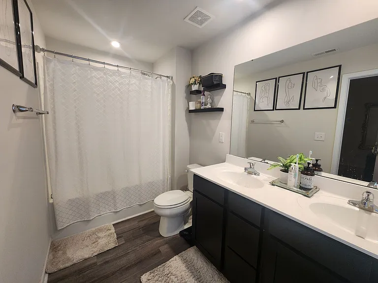 6816 Ludell Ln — Photo 10