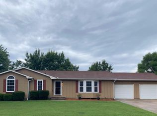 11 Century Pkwy, Neodesha, KS 66757