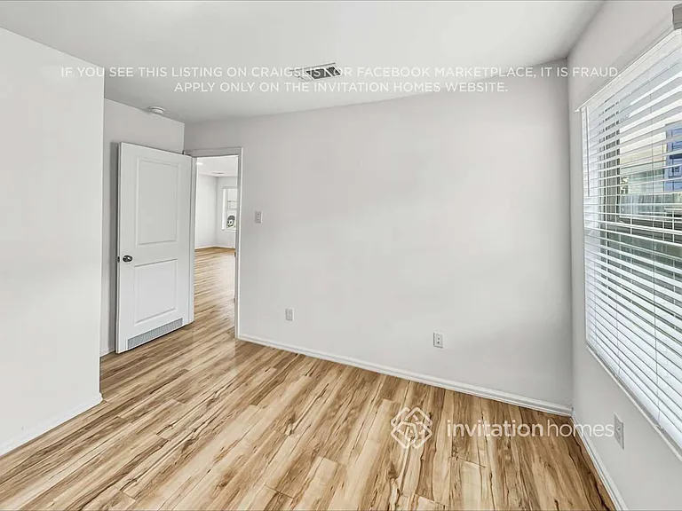 22259 Stoney Ravine Dr — Photo 13