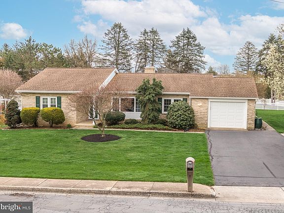 2nd image of 224 Avon Dr