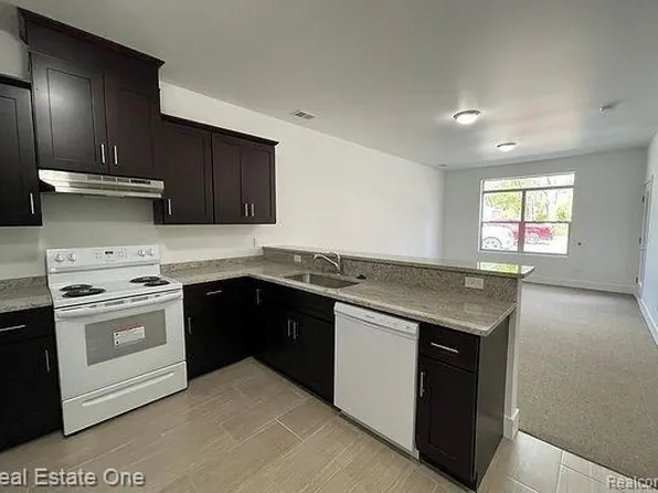 24356 Ann Arbor Trl #5, Dearborn Heights, MI 48127