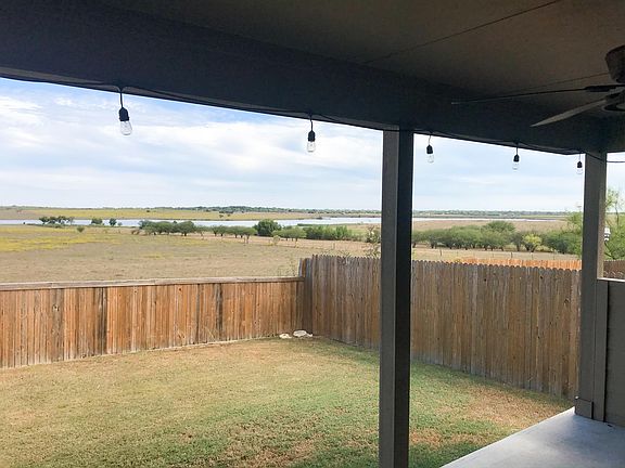 2nd image of 205 Hoya Ln