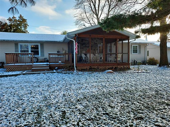 2nd image of 1511 Killarney Dr