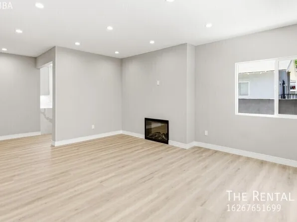 225 1/2 N Burlington Ave, Los Angeles, CA 90026