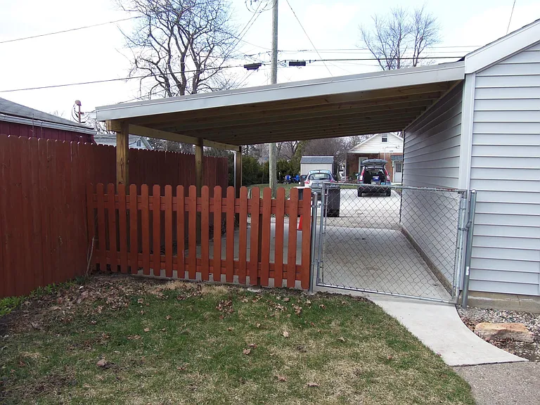 2635 Dodge Ave — Photo 3
