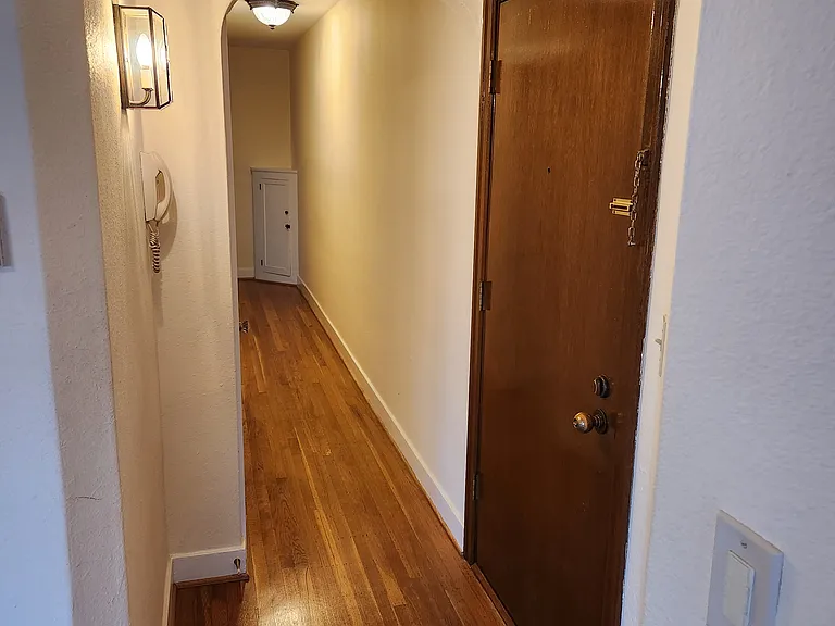 2329 10th Ave E #301 — Photo 6