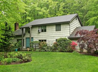 2585 Gregory St, Yorktown Heights, NY 10598