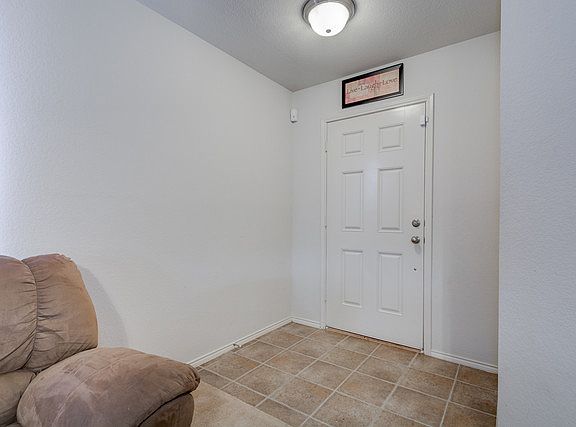 2nd image of 239 Saddlebrook Ln