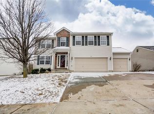 462 Kreider Dr, Fairborn, OH 45324