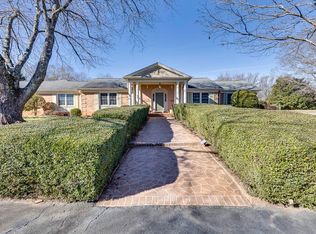 136 Club Dr, Simpsonville, SC 29681