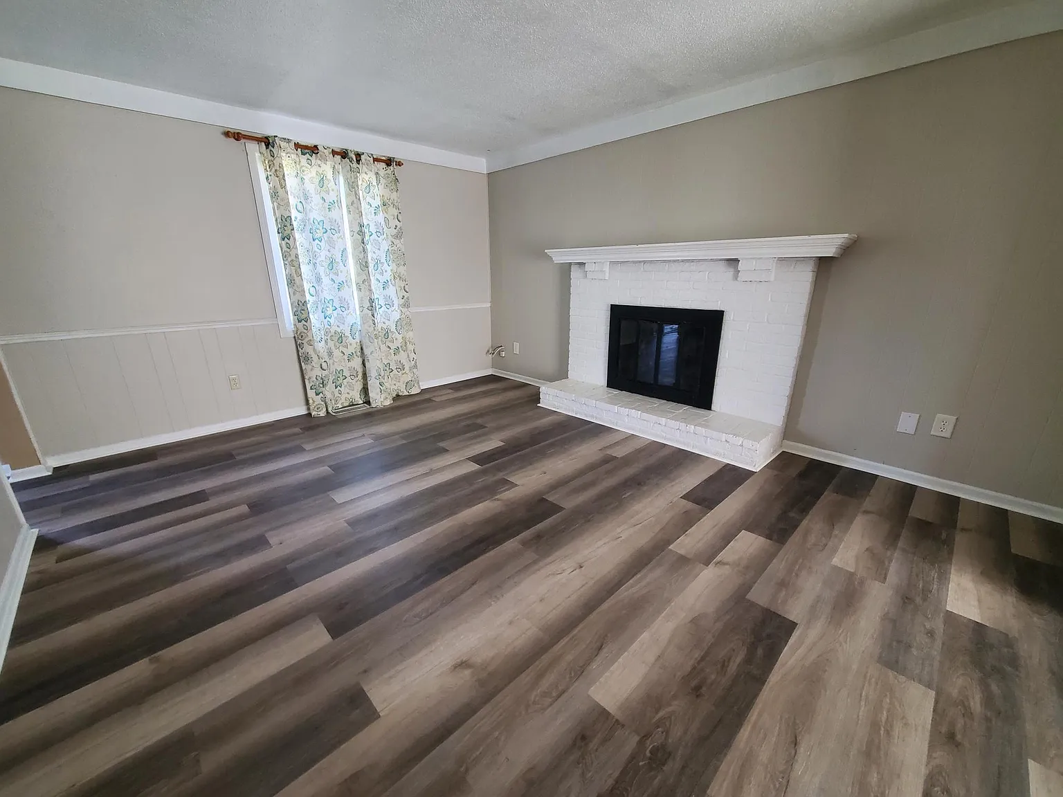 3 bed, 1560 sqft, $1,650 — Photo 4