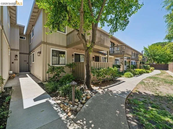 18952 Sara Park Cir, Saratoga, CA 95070