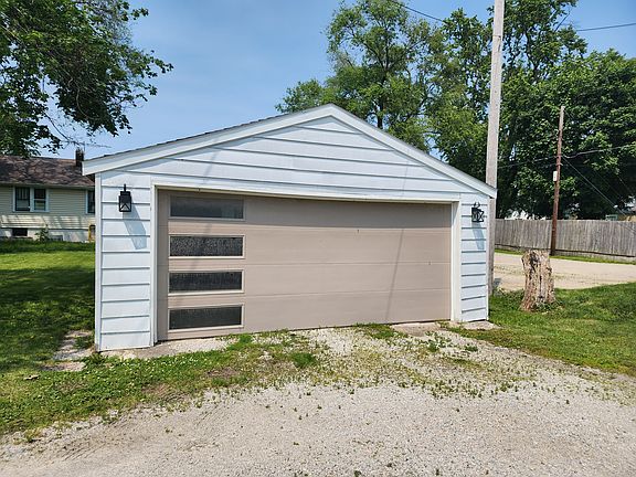 4th image of 1316 W Bethel Ave