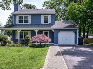 41 Oak Knoll Dr, Brick, NJ 08724