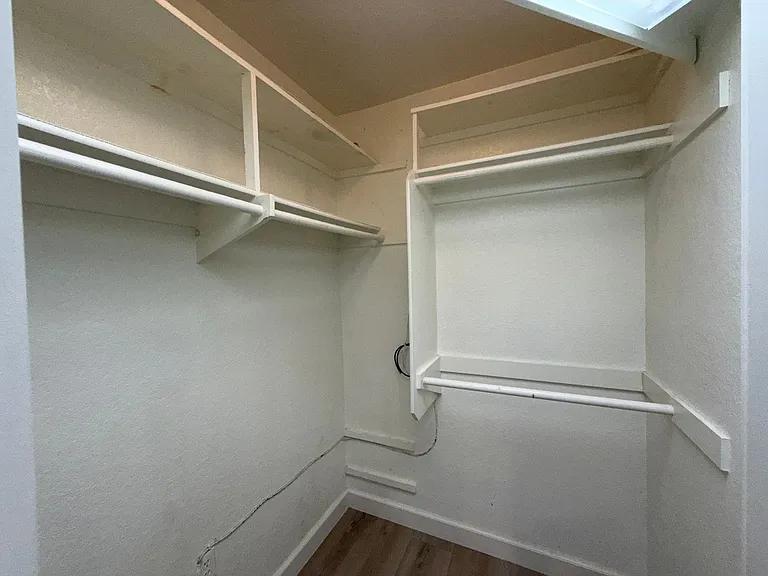 7205 Calabria Ct #7 — Photo 8