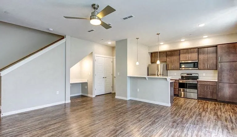 The Enclave Townhomes — Photo 32