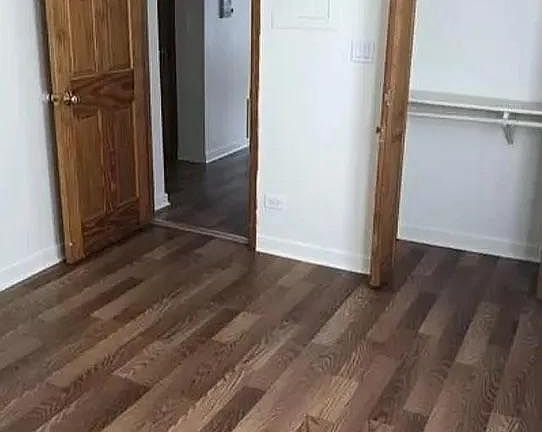 4th image of 7664 S Essex Ave #304