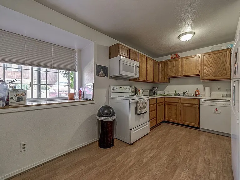 724 W 1720 N #109 — Photo 8