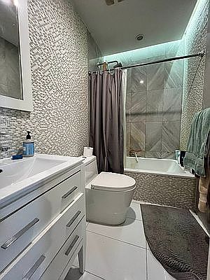 4th image of 105 Rogers Ave APT 2