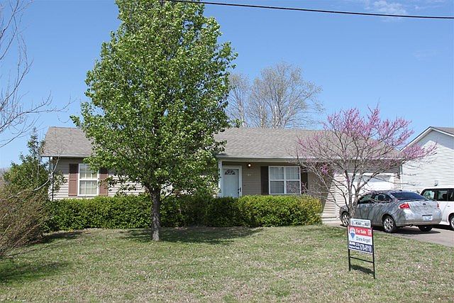 1st image of 107 Brittany Ln