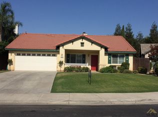 6010 Bluewater Bay Ct, Bakersfield, CA 93312