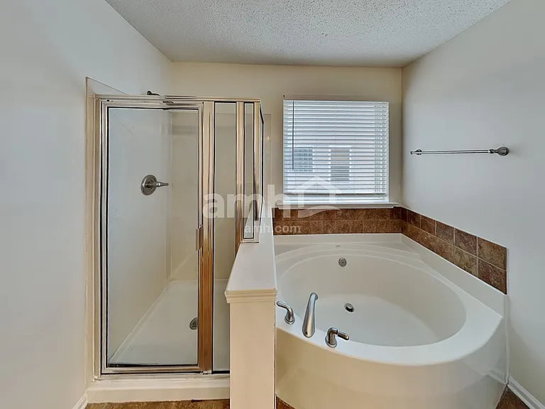 2116 Maple Tree Ct — Photo 15