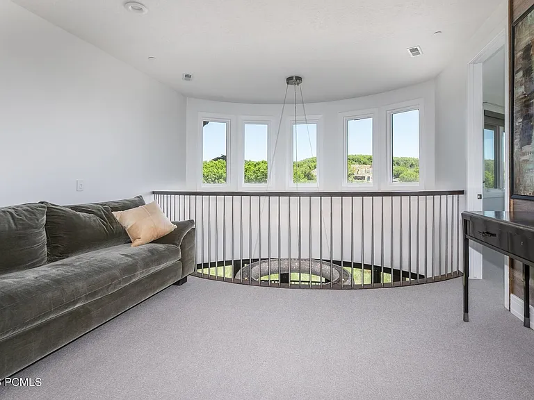 1135 E Lasso Trl — Photo 16