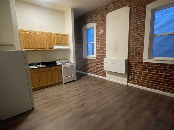 419 Georgia St Unit 210