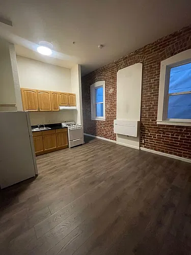 Floor plan 210