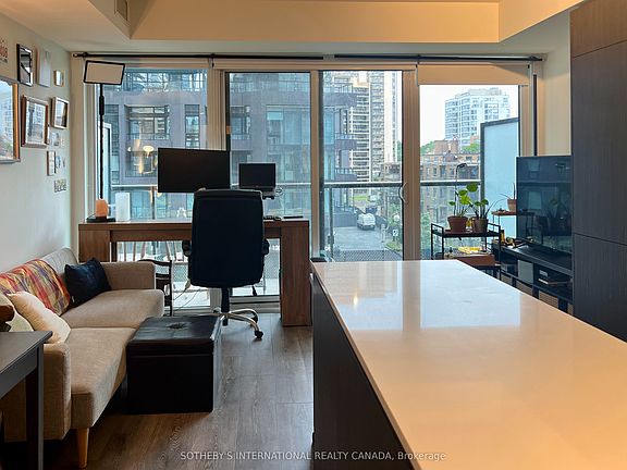4th image of 117 Broadway Ave #404