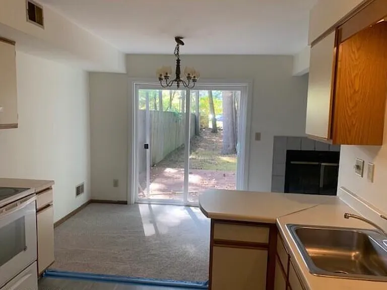 Elk Cir — Photo 5